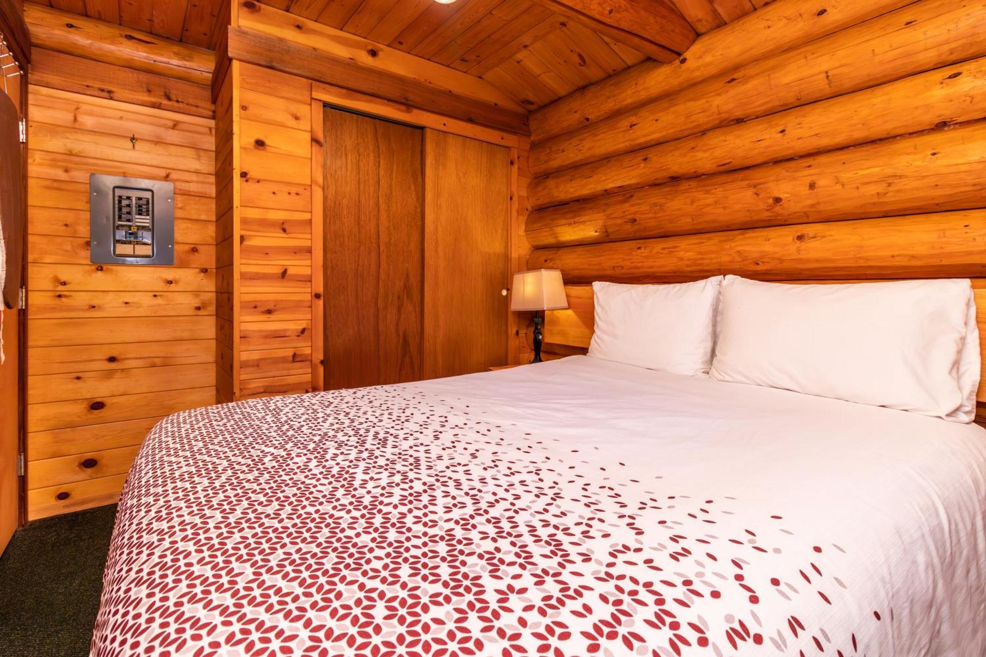 Riverbend Cottage & Rv Resort Парксвилл Экстерьер фото